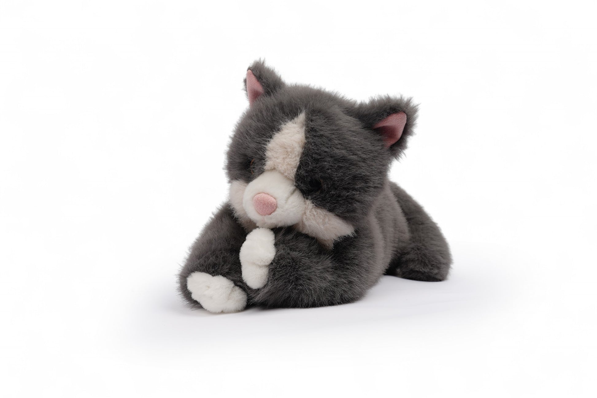 Misty the Grey Cat premium plush toy detail image